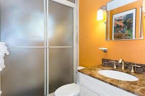Casa, 3 quartos | Banheiro | Toalhas de banho