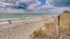 Condo, 3 habitaciones | Playa