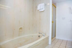 Condo, 3 Bedrooms | Bathroom | Hair dryer, towels - Janthina 1A (Sanibel)