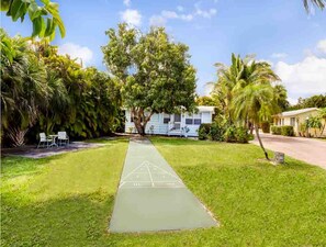 Front of property - Duggers 5 (Sanibel)