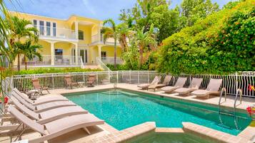 Ferienhaus, Mehrere Betten | Außenpool