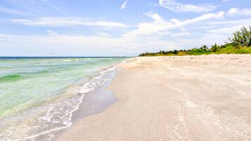 Rumah, Beberapa Tempat Tidur | Pantai | Di pantai