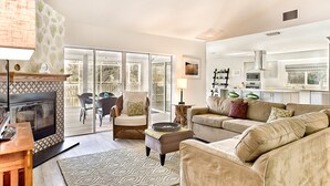 House, 4 Bedrooms | Living area - Osprey House (Sanibel)