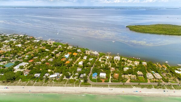 Appart'hôtel, 3 chambres | Vue sur la plage/l’océan