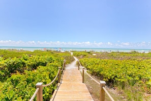 شقة - غرفتا نوم | إطلالة على البحر/الشاطئ