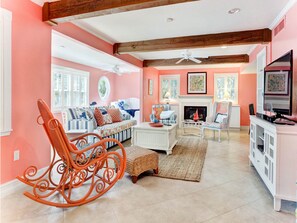 House, 3 Bedrooms | Living area