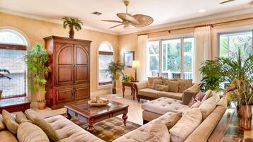 House, 5 Bedrooms | Living area | TV, foosball