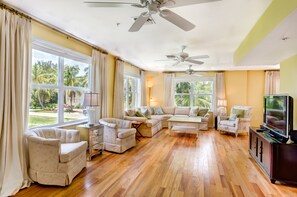 Interior detail - Murmond-captiva (Captiva)