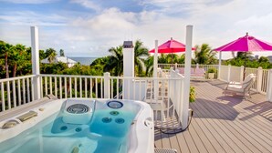House, 5 Bedrooms | Outdoor spa tub - Murmond-captiva (Captiva)