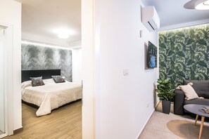 In-room safe, blackout curtains, soundproofing, iron/ironing board