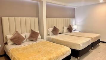Family Quadruple Room | Laptop workspace, free WiFi, bed sheets