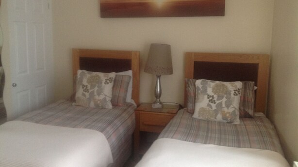 Unclassified image, 1 of 8, button - CROSSWAYS TAVERN (Exeter)