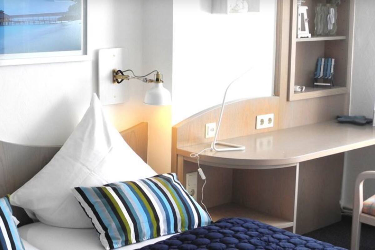 Deluxe Double or Twin Room | Soundproofing, WiFi (free), bed sheets