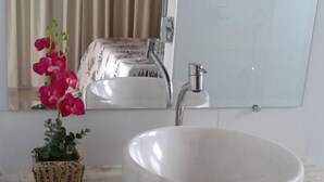 Bathroom sink - HS Hotel (Lagoa Formosa)