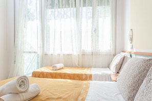 Comfort Quadruple Room, Park View