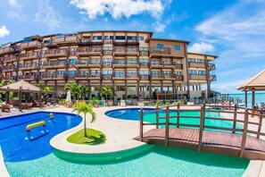 Apartamento | Piscina | Piscina interna, piscina externa