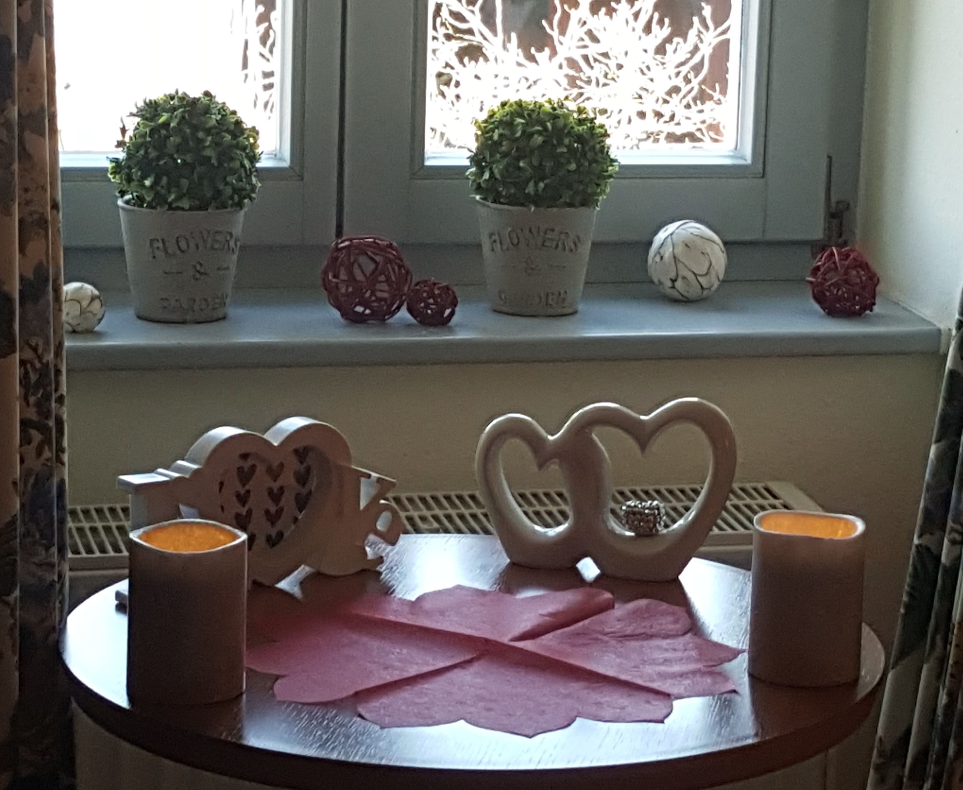 standard double room | in-room safe, desk, iron/ironing board, cots/infant beds