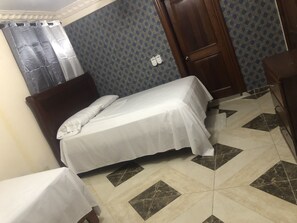 Desk, laptop workspace, blackout drapes, free WiFi - Gran Hotel Torre Duarte (Nagua)