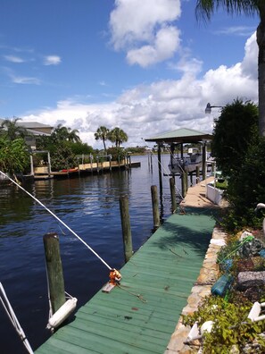 Marina - Paradise Home, view the sunsets and the Sunrise from your Porch (Crystal River)