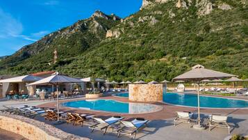 Seasonal outdoor pool