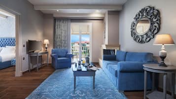 Premium Suite, Mountain View | 1 bedroom, premium bedding, minibar, in-room safe
