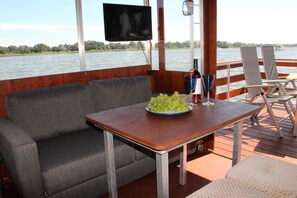 Doppelzimmer (incl. service/ cleaning fee) | Wohnzimmer | Flachbildfernseher