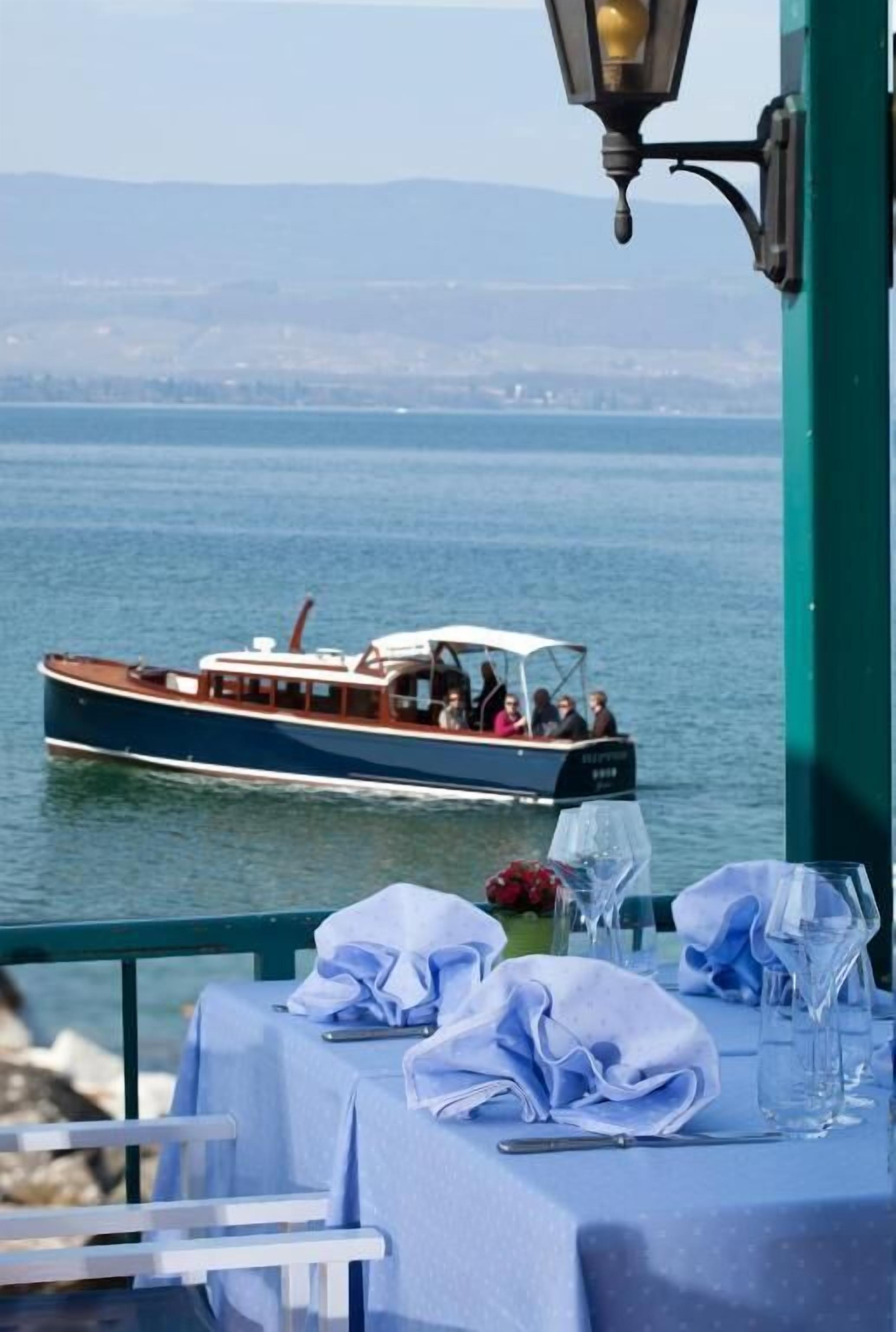 lunch and dinner served, local cuisine