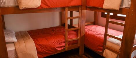 Shared Dormitory, Mixed Dorm | 1 bedroom, iron/ironing board, free WiFi, bed sheets