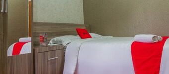 RedDoorz Plus near IPDN