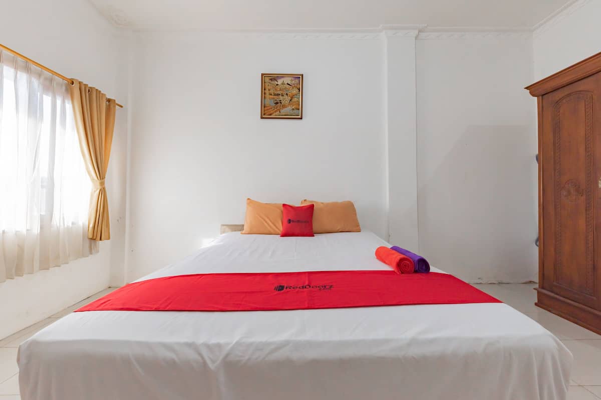 Bureau, Wi-Fi gratuit, draps fournis