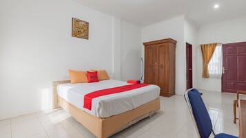 Kamar Double | Meja kerja, Wi-Fi gratis, dan seprai linen