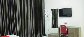 RedDoorz near GOR Satria Purwokerto