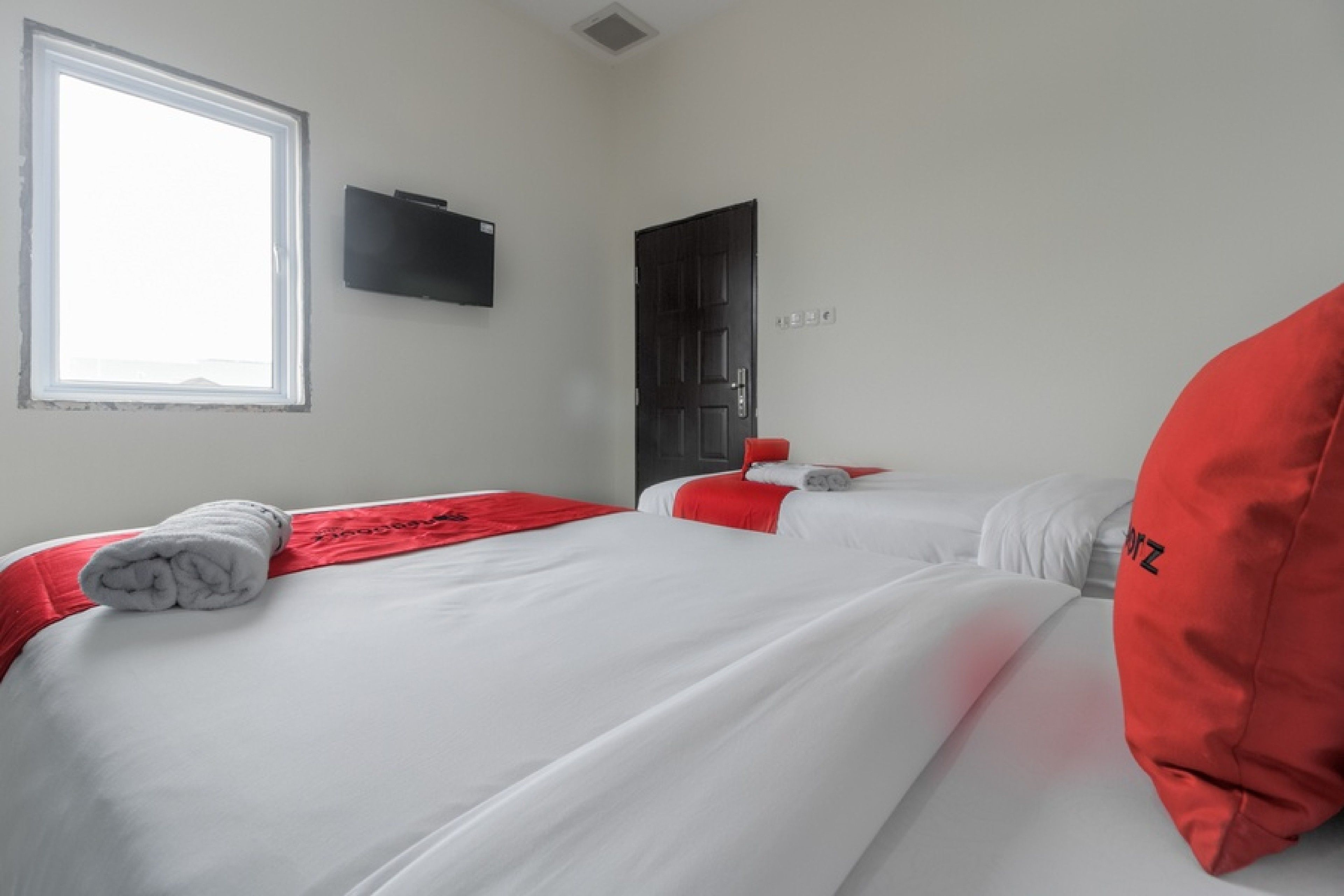 Foto - RedDoorz near Mall SKA Pekanbaru