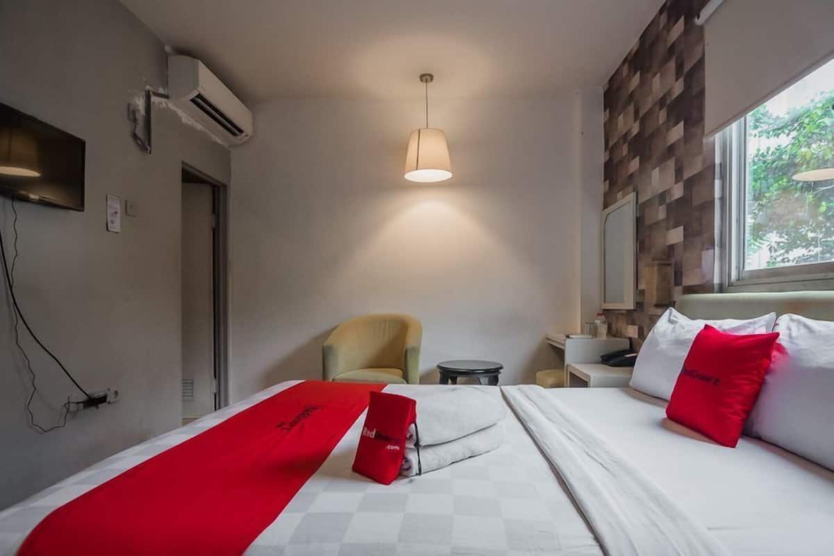 Bureau, Wi-Fi gratuit, draps fournis