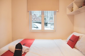 Chambre double | Bureau, accès au Wi-Fi (inclus), literie fournie