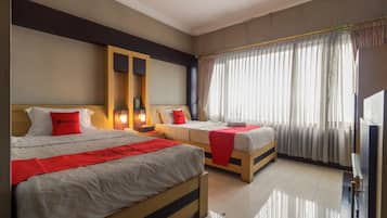 Kamar Twin | Meja kerja, Wi-Fi gratis, dan seprai linen