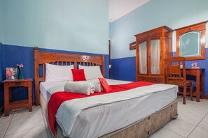 مكتب وواي فاي مجانًا وملاءات أسرّة