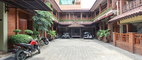 Bagian depan properti