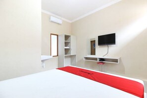 Habitación doble | Escritorio, wifi gratis y ropa de cama 