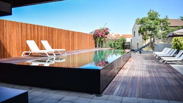 Outdoor pool, pool loungers