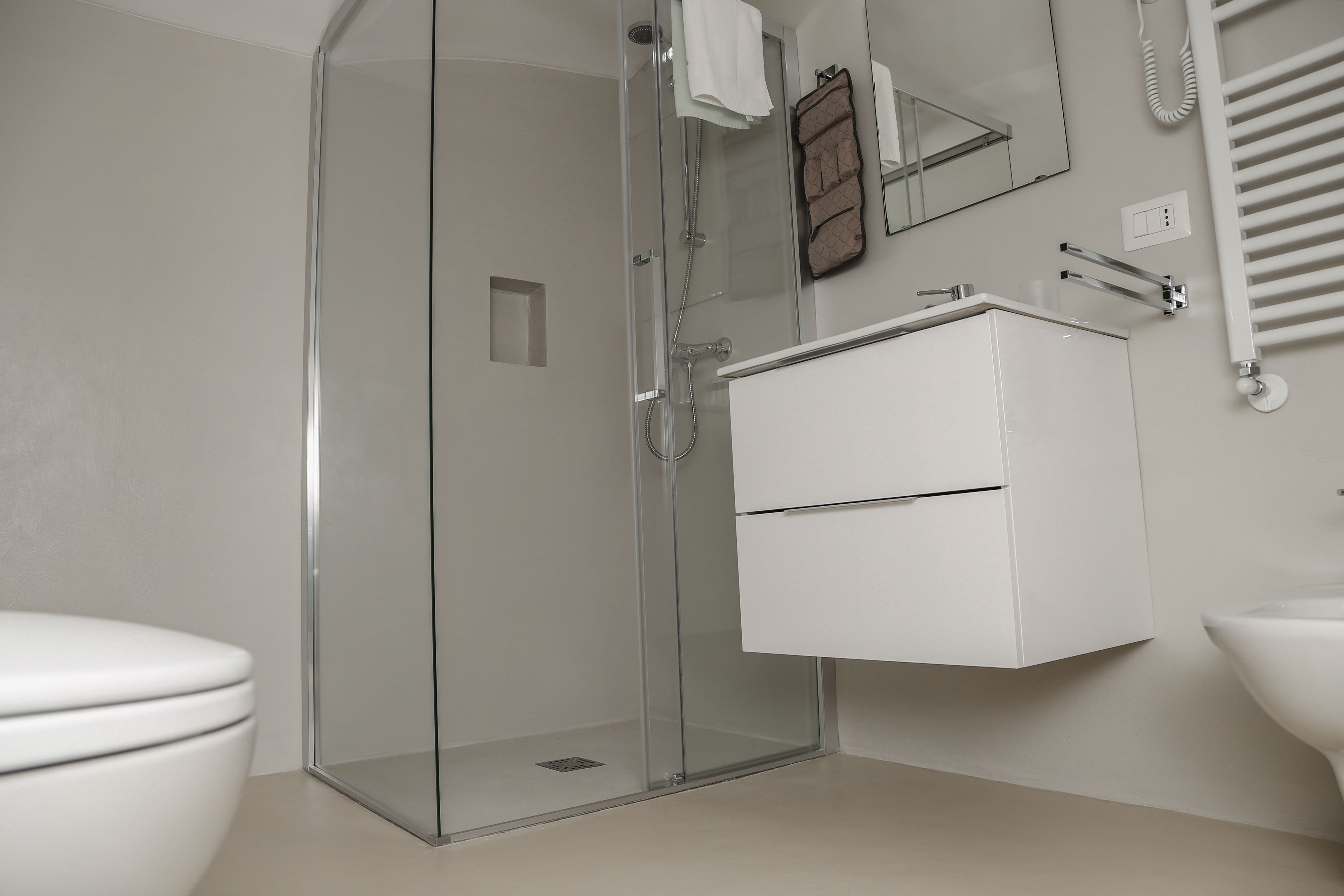 Economy-Doppelzimmer | Dusche im Bad