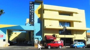 Property entrance - Hotel Frontera Baja (Mexicali)