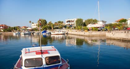 Akroyali Hotel & Villas