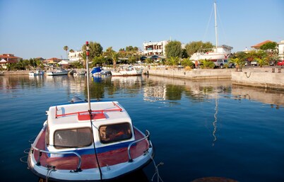 Akroyali Hotel & Villas