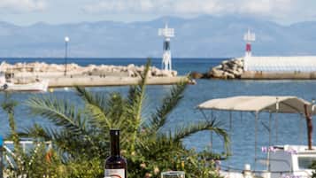 Frukost, lunch och middag serveras