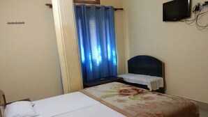 Room - Hotel yamuna-aditya (Bhatwari)