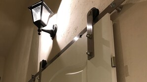 Shared Dormitory, Multiple Beds (Shared Dormitory for 4) | Free WiFi, individually decorated, individually furnished - Minihostel 12Monkeys KuDamm (Berlin)