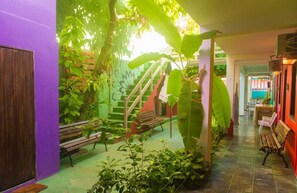32-inch TV with satellite channels - Pousada do Cacau (Porto Seguro)