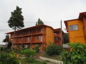 Exterior - Carquinez Inn Vallejo I 80 Near Napa Valley (Vallejo)