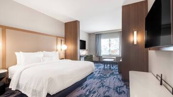 Executive-Suite, 1 King-Bett und Schlafsofa | Zimmersafe, Schreibtisch, laptopgeeigneter Arbeitsplatz